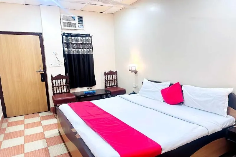 Hotel The Garden Inn Varanasi 3*,